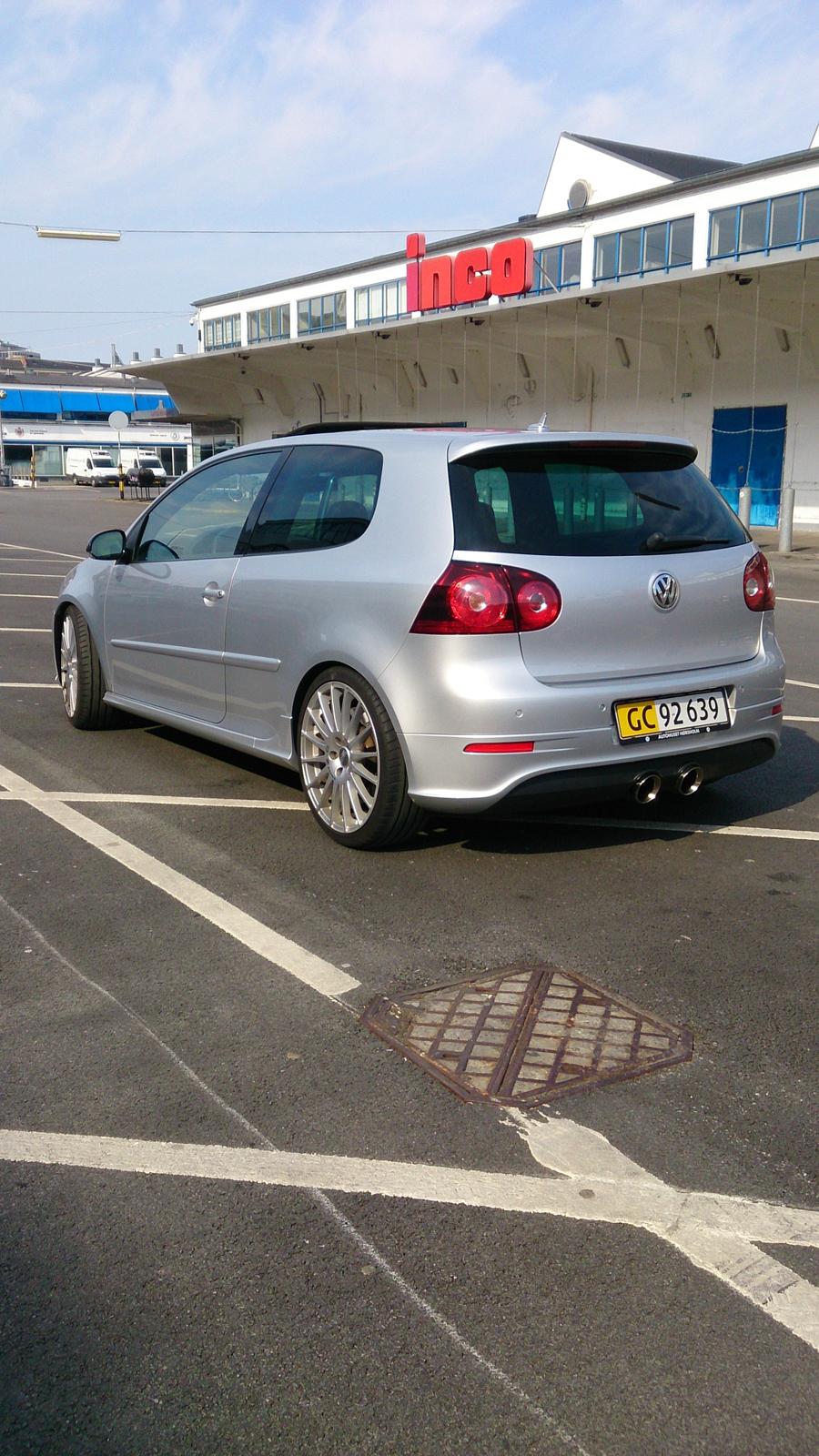 VW Golf 5 R32 DSG billede 2