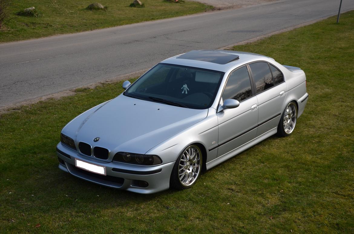 BMW  528i E39. (Solgt) billede 4