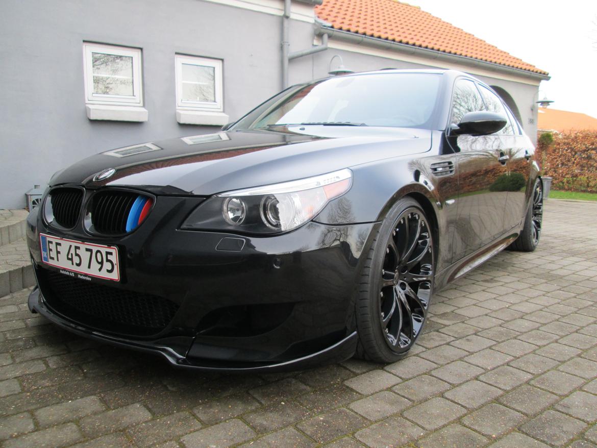 BMW E60 M5 (solgt) billede 9