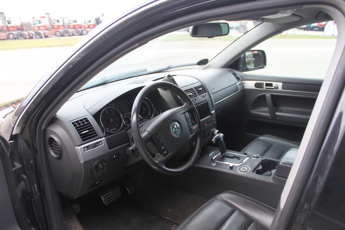 VW Touareg V10 solgt .. billede 17