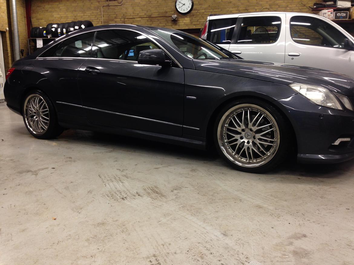 Mercedes Benz E350 Coupe (SOLGT) billede 10