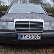 Mercedes Benz 320E W124