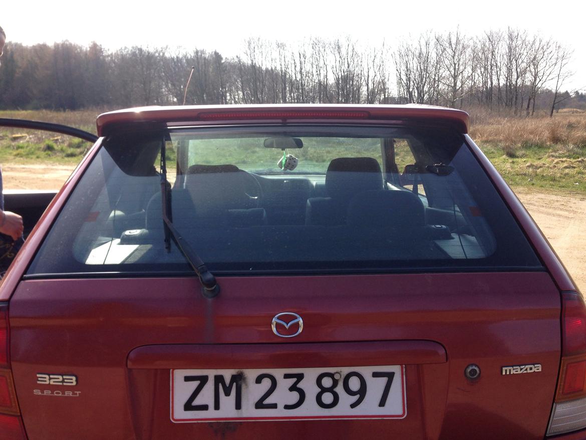 Mazda 323 sport billede 14