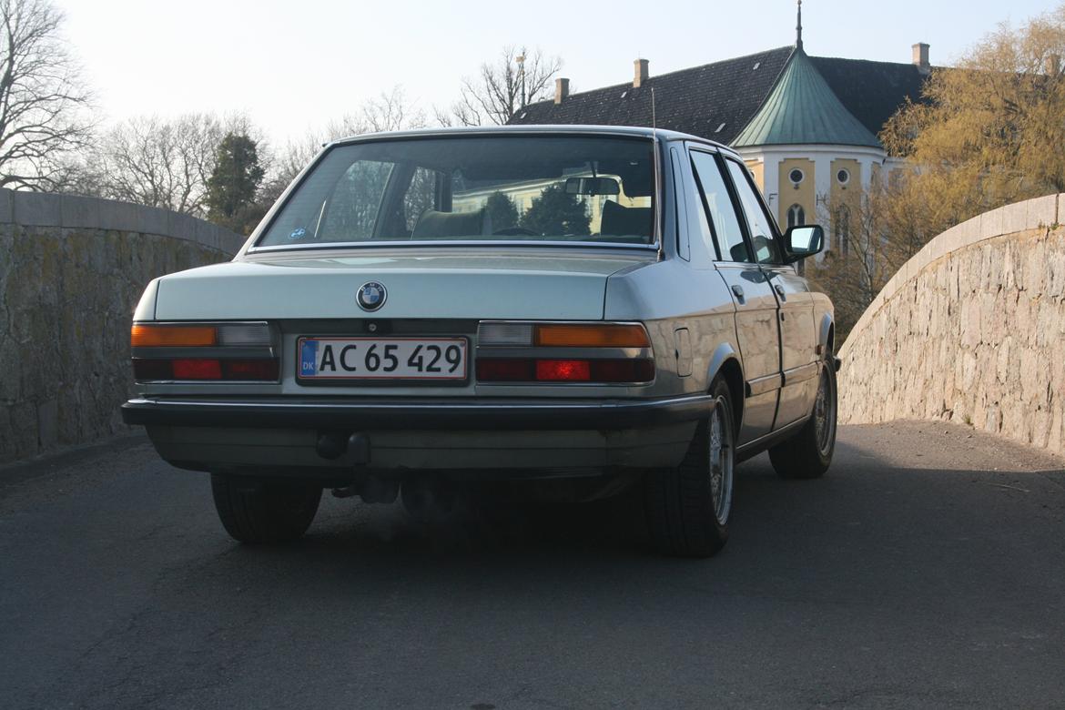 BMW 525 ETA e28 billede 9