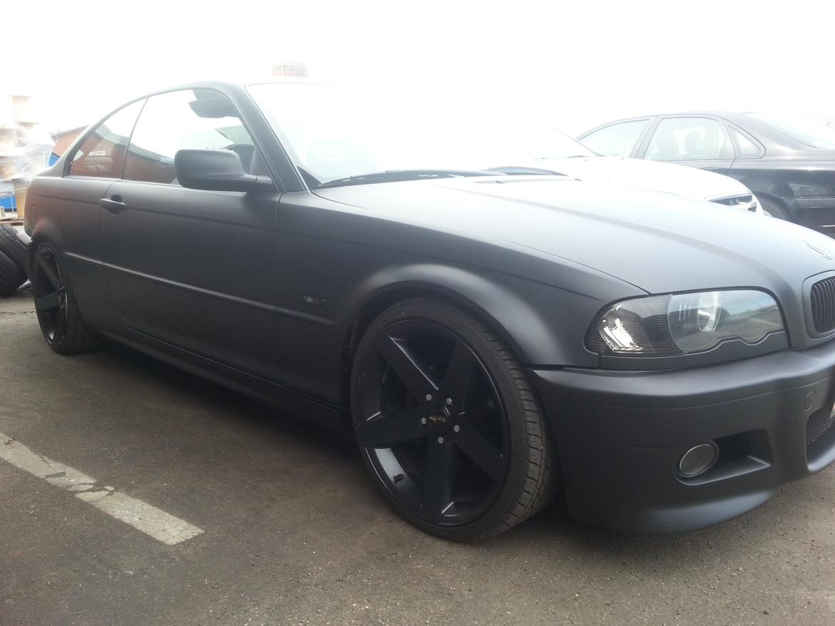 BMW 320 Ci 2.2 E46 "Black Edition" billede 4