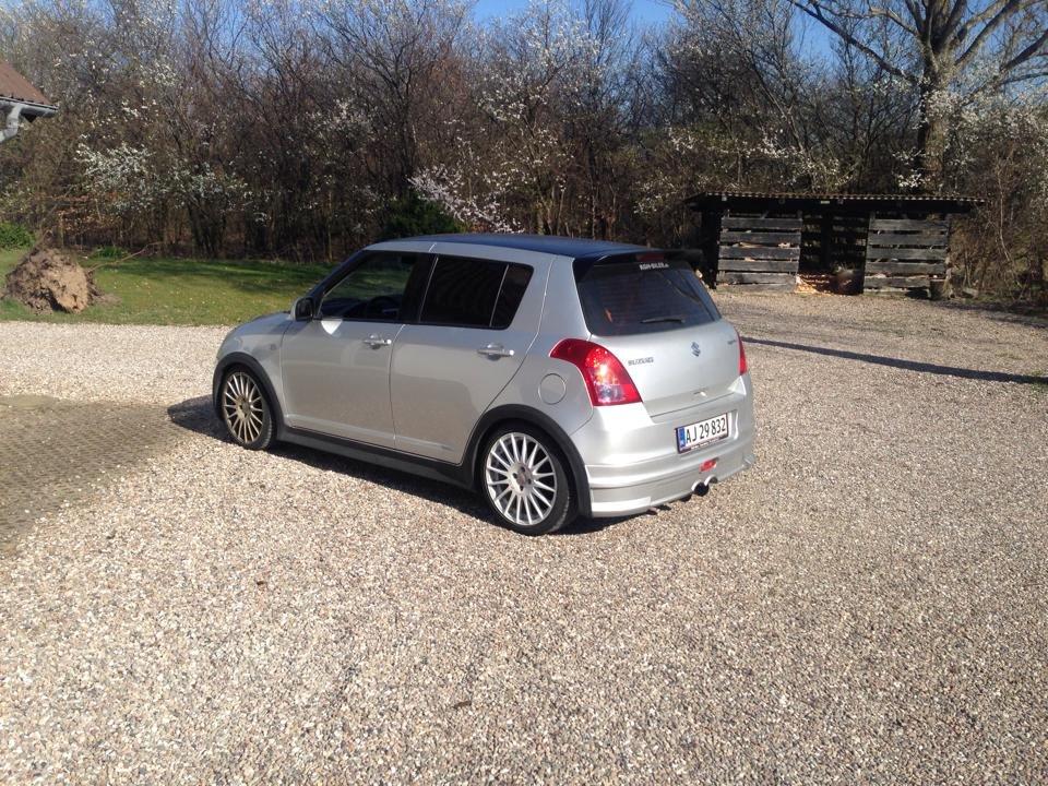 Suzuki Swift 1,3 DDIS billede 1