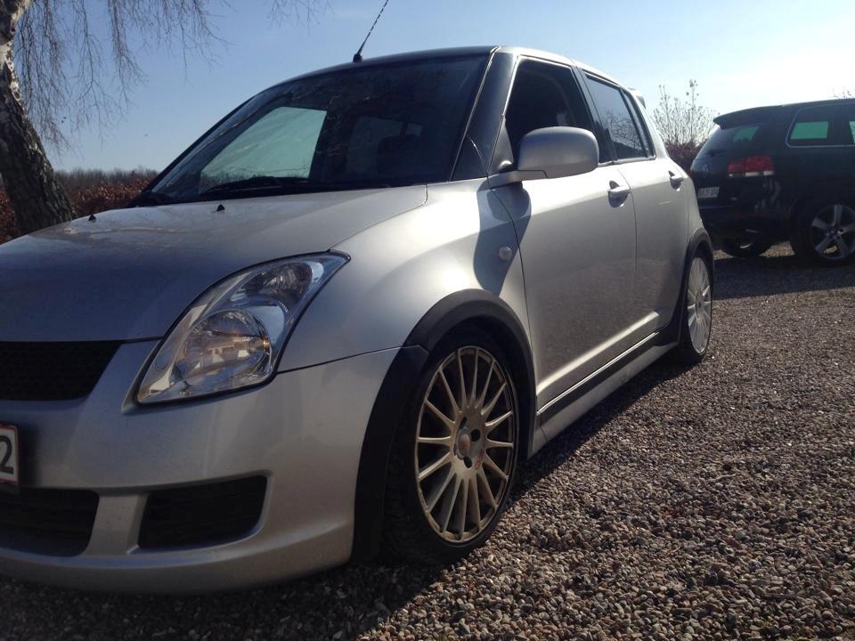 Suzuki Swift 1,3 DDIS billede 3
