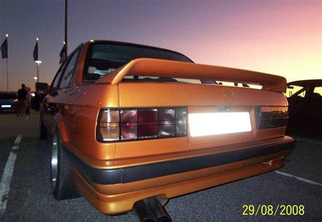 BMW E30 336i 2 dørs (skrottet) billede 4