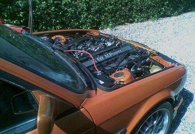 BMW E30 336i 2 dørs (skrottet) billede 6