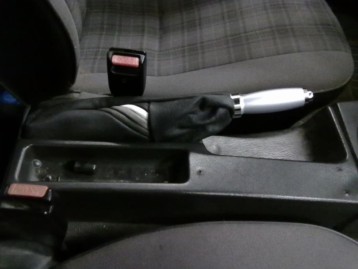 BMW E30 336i 2 dørs (skrottet) billede 19