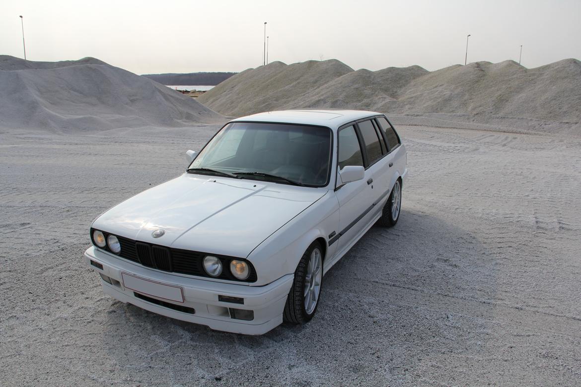 BMW E30 330i billede 5