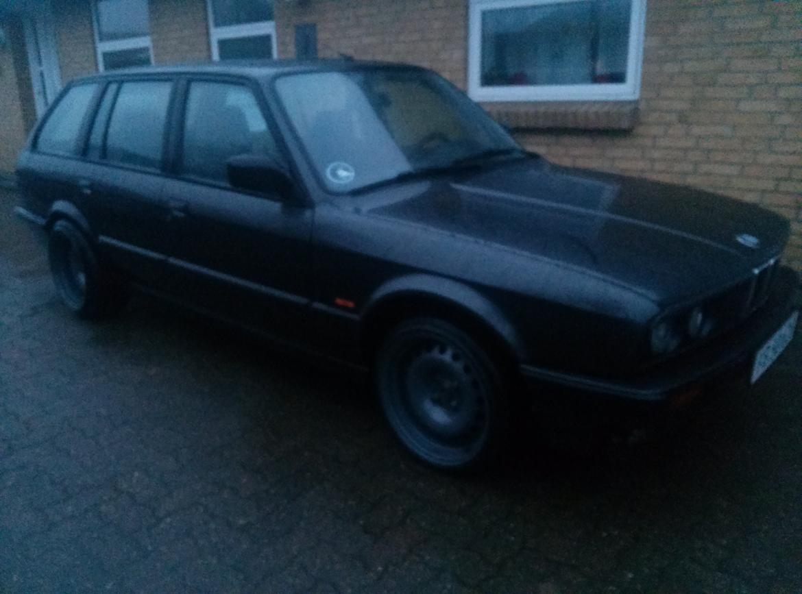 BMW E30 325 Touring - SOLGT billede 9