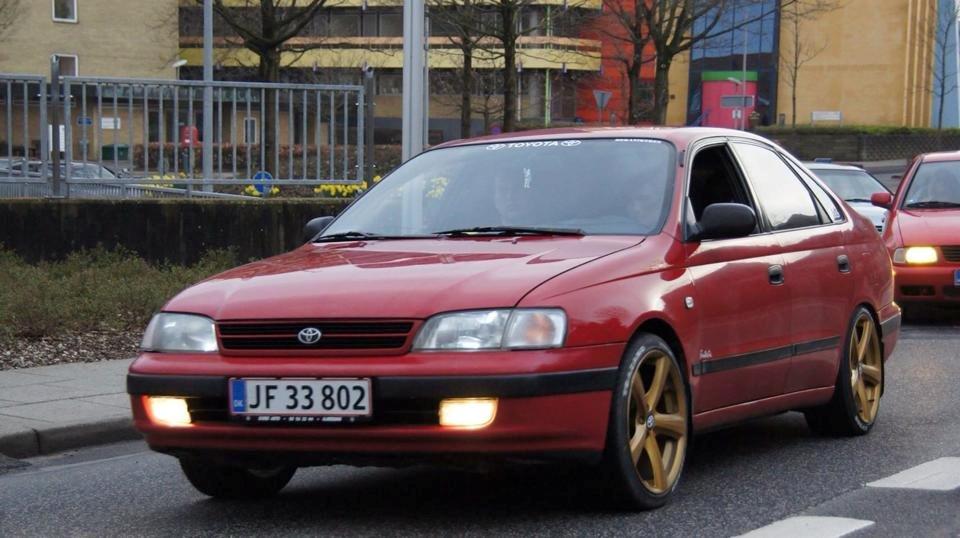 Toyota Carina E SOLGT billede 9