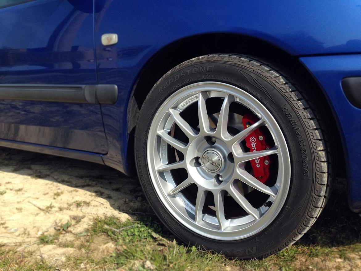 Peugeot 106 [SOLGT] - Brembo - jeg synes det er en meget fed detalje! billede 9