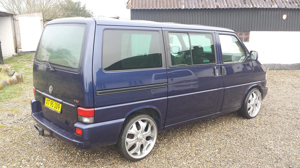 VW Caravelle 2.5 TDI - 252 HK / 680 NM. TIDL. BIL. billede 5