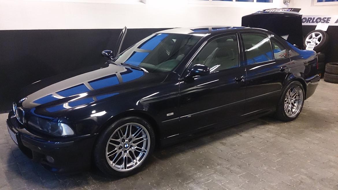 BMW M5 - Nypoleret vogn :)  billede 4