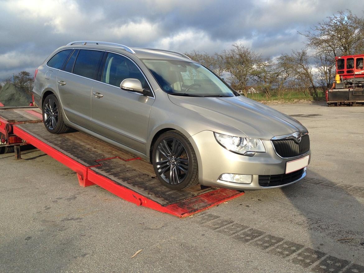 Skoda Superb Combi CR DSG billede 2