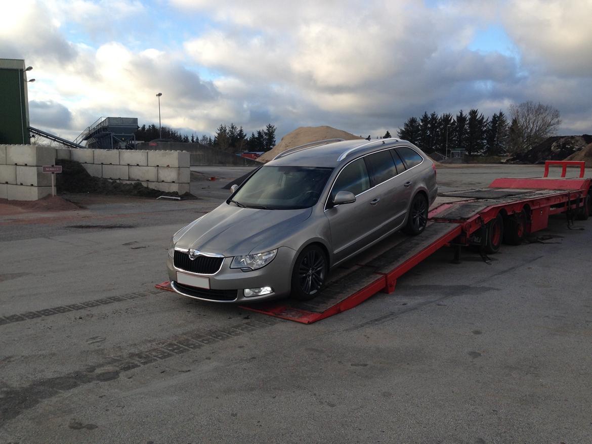 Skoda Superb Combi CR DSG billede 9