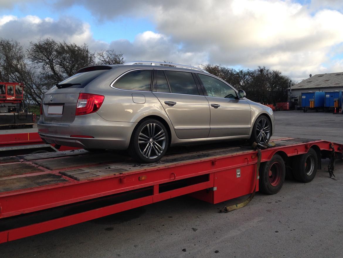 Skoda Superb Combi CR DSG billede 12