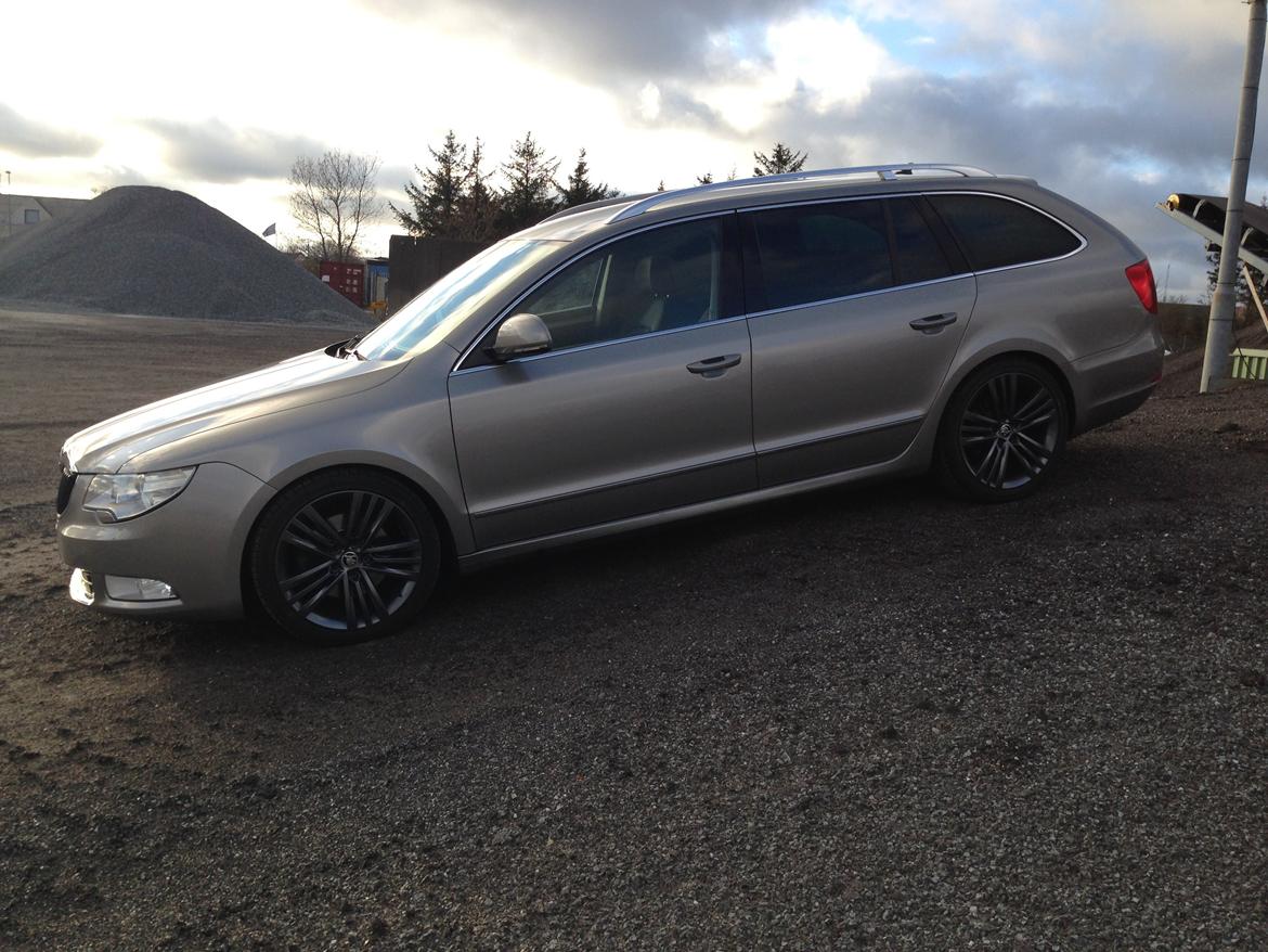 Skoda Superb Combi CR DSG billede 16