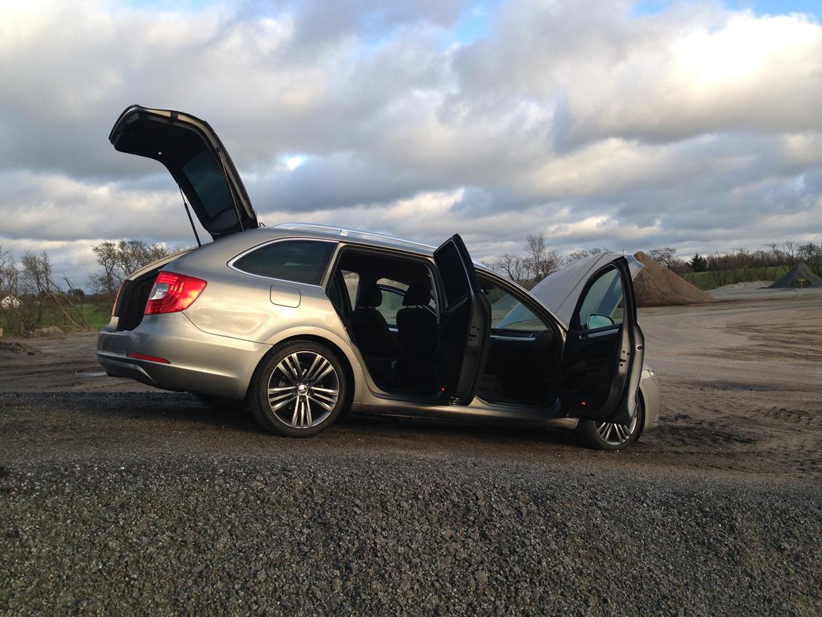 Skoda Superb Combi CR DSG billede 40