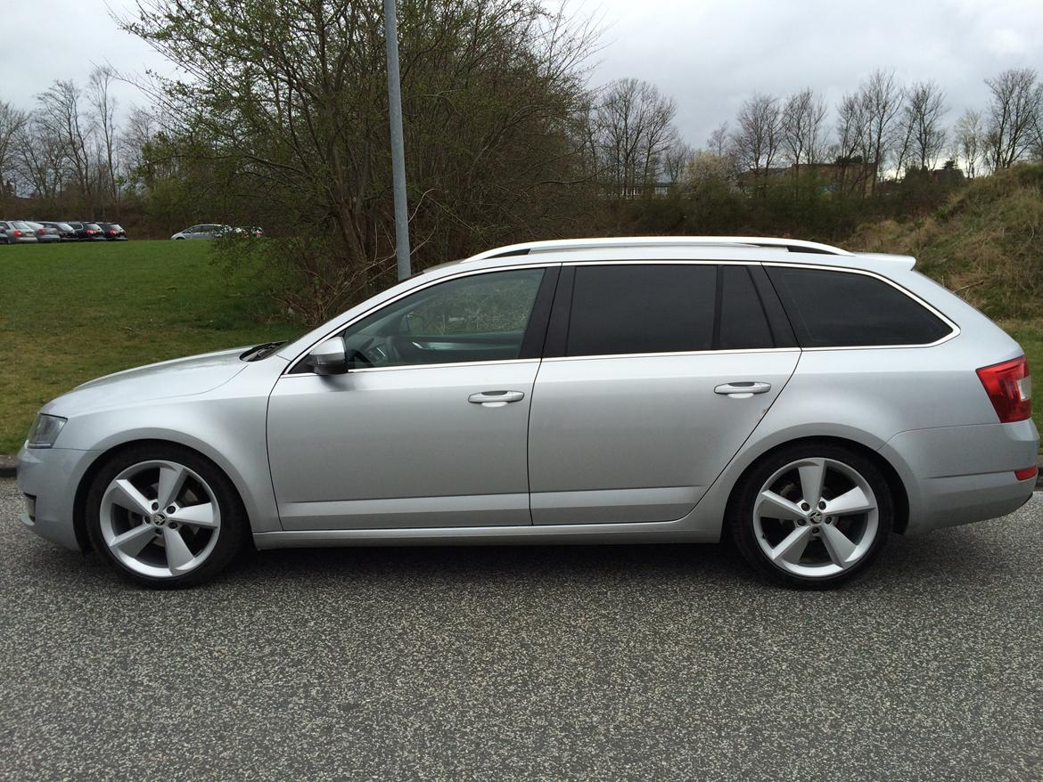 Skoda Octavia combi Elegance 2.0 TDI DSG *SOLGT* billede 17