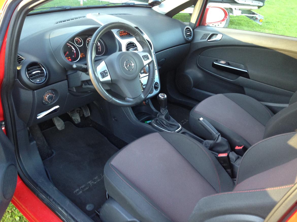 Opel Corsa 1.7 CDTi Sport. [Solgt] billede 8