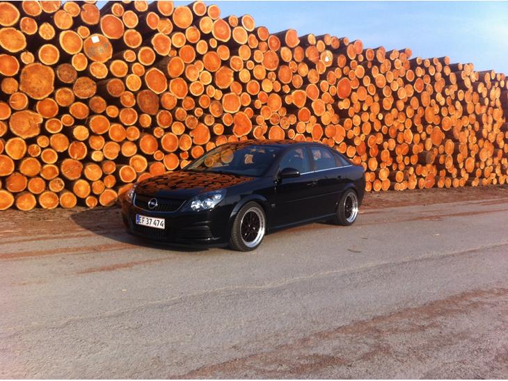 {{currentPhoto.altText}} billede {{currentPhoto.number}}