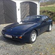Porsche 944