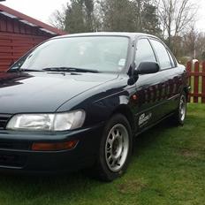 Toyota Corolla E10 Sedan xli galla Solgt