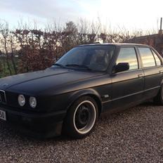 BMW E30 4 dørs
