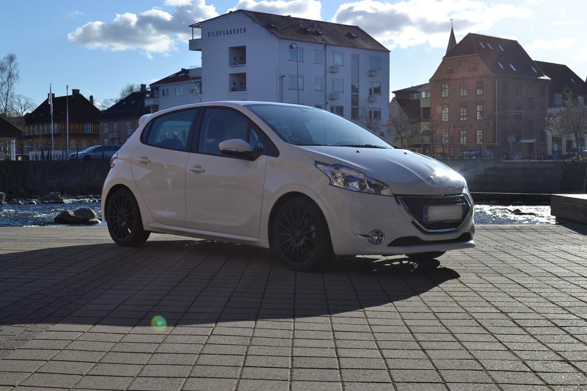 Peugeot 208 Active billede 8