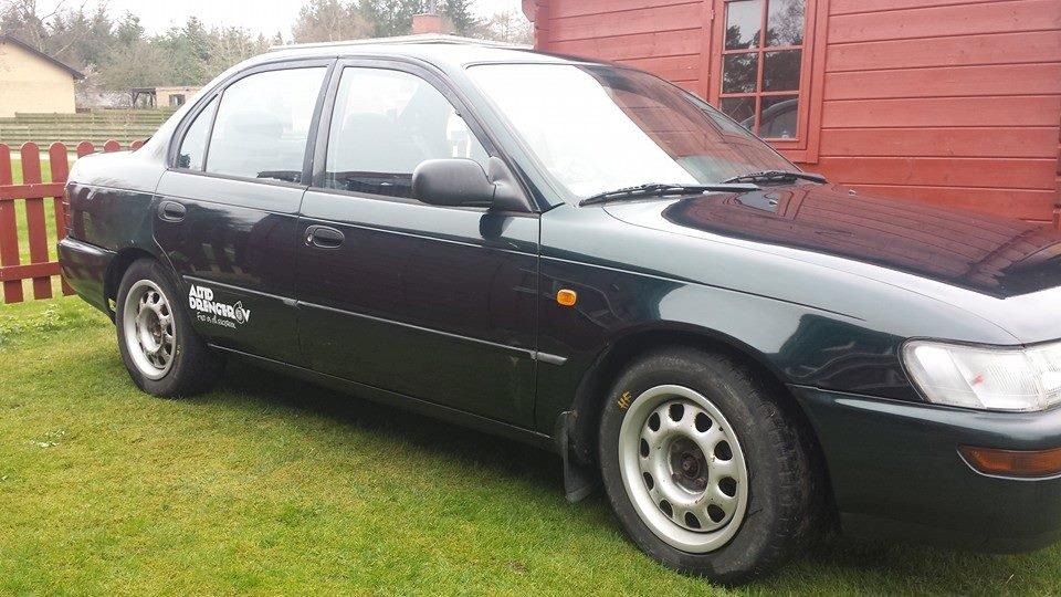 Toyota Corolla E10 Sedan xli galla Solgt billede 4