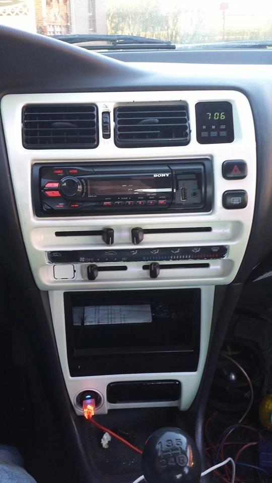 Toyota Corolla E10 Sedan xli galla Solgt billede 7