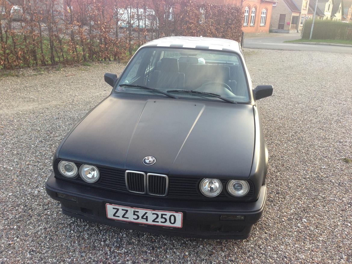 BMW E30 4 dørs billede 3