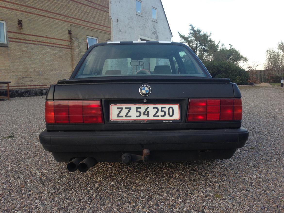 BMW E30 4 dørs billede 11