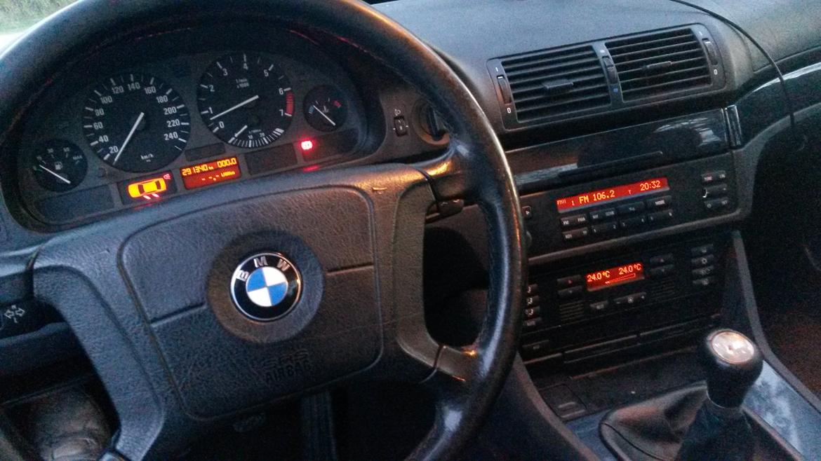 BMW 523I E39 Sedan billede 9