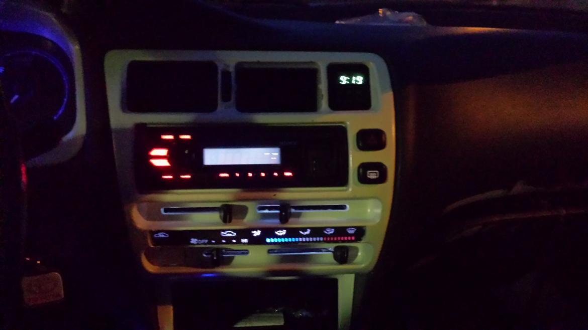 Toyota Corolla E10 Sedan xli galla Solgt billede 11