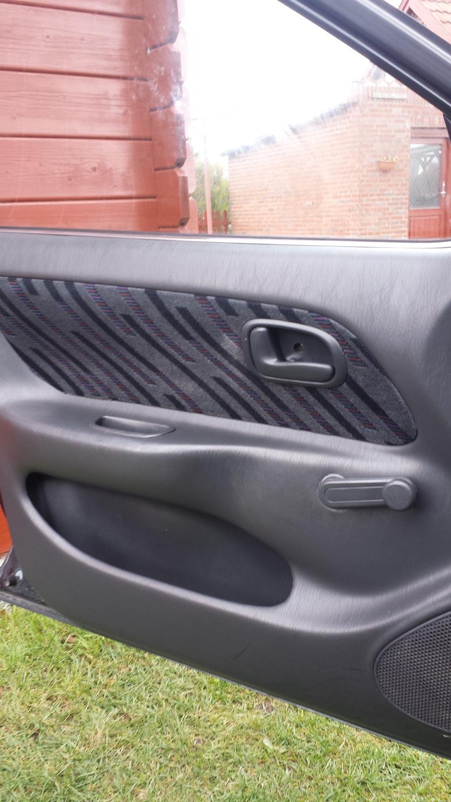 Toyota Corolla E10 Sedan xli galla Solgt billede 16