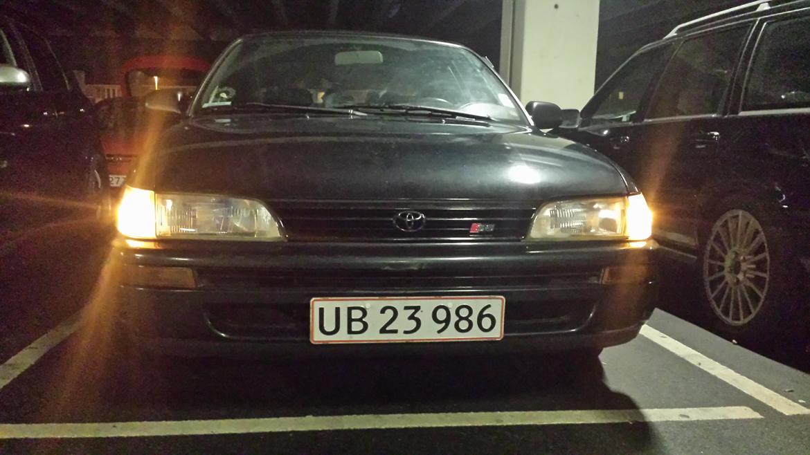 Toyota Corolla E10 Sedan xli galla Solgt billede 19