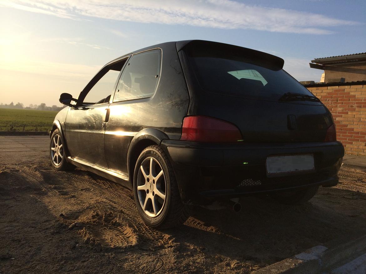 Peugeot 106 GTI billede 1