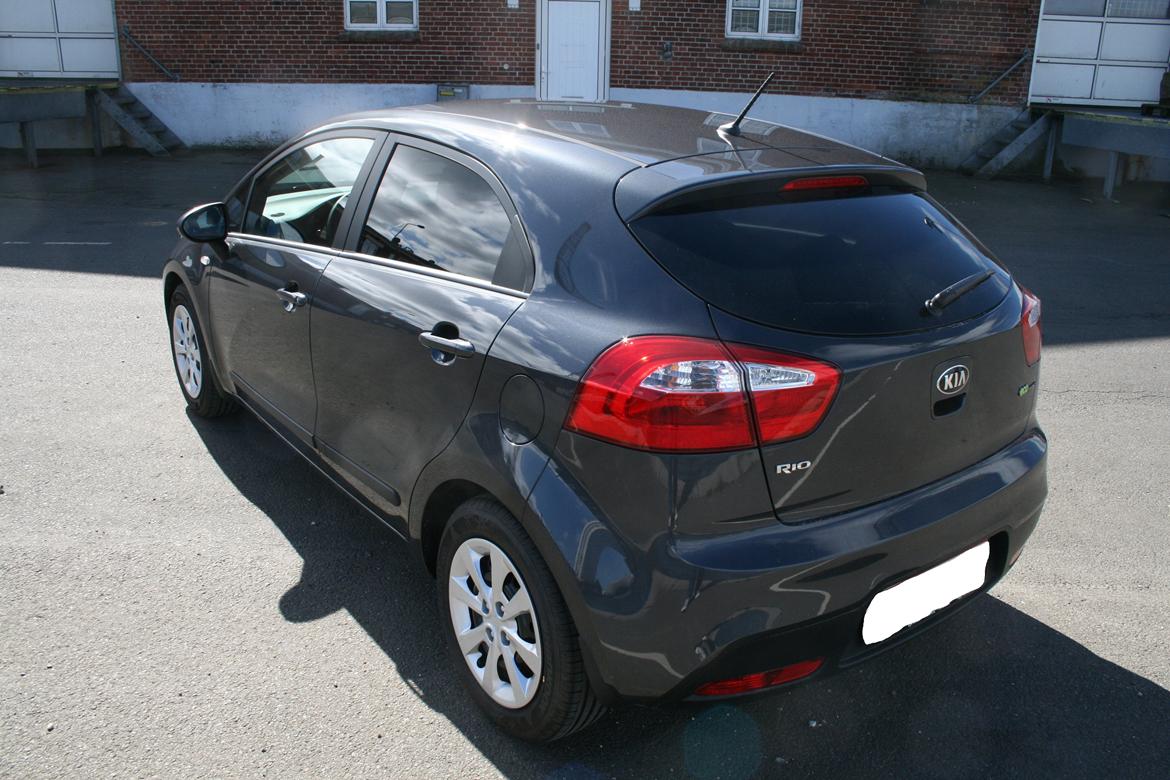 Kia Rio Collect *SOLGT* billede 11