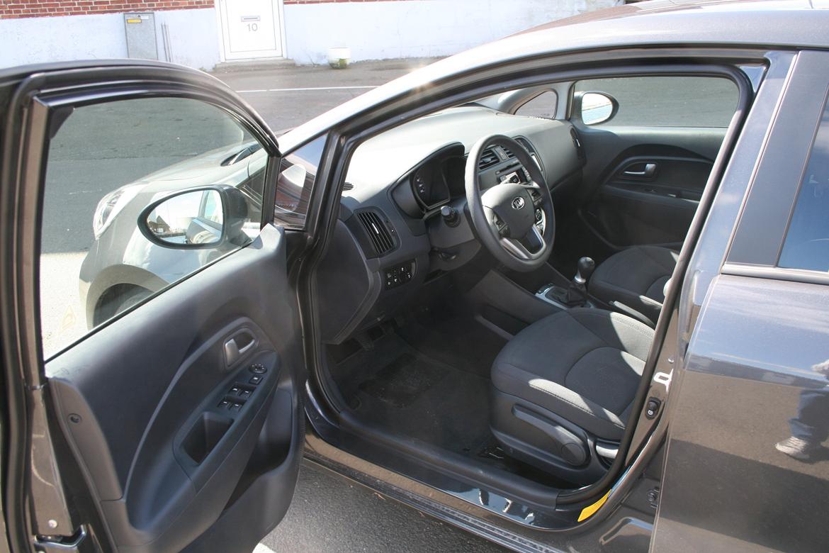 Kia Rio Collect *SOLGT* billede 14