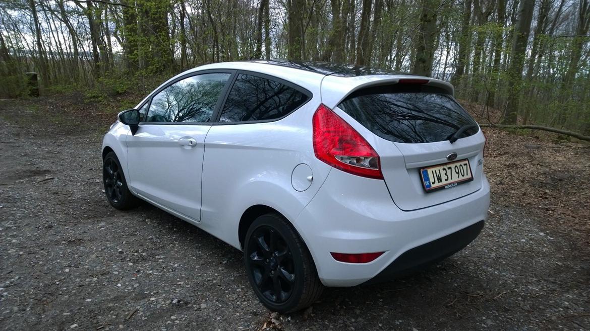 Ford Fiesta Trend - bagfra er det heller ikke helt tosset, især ikke efter ruderne er blevet tonet ;) billede 2