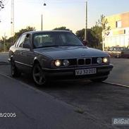 BMW 520 12V (M20)