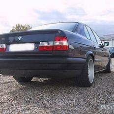 BMW E34 525i