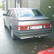 Alfa Romeo 75 -SOLGT-