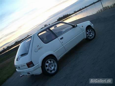 Peugeot 205 1.9 Rallye "Solgt" billede 11