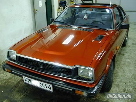 Honda prelude - læg mærke til potens bulen på hjelmen, men det er så også en "stor" 1,6... billede 10