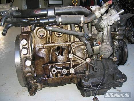 Nissan Primera 2.0e GT Solgt - Min blok efter mit lille uheld billede 17